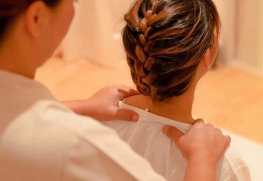 Head & Shoulder Massage