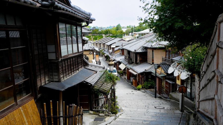 日本京都府金閣寺+嵐山+三十三間堂+清水寺一日遊