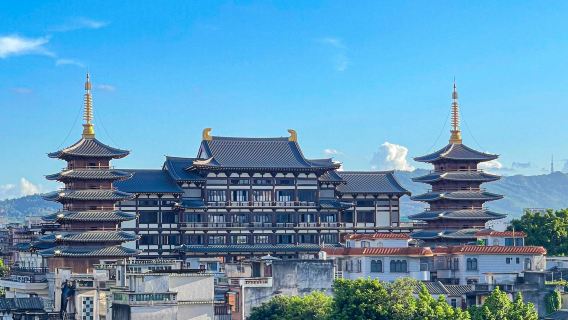 Jieyang Tower + Jinxian Gate + Jieyang Palace + Huangmanzhai Waterfall + Huanglong Temple one-day tour English service available