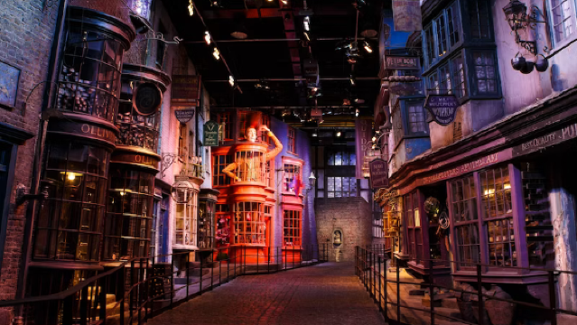 Warner Bros. Harry Potter Studio one-day tour from London