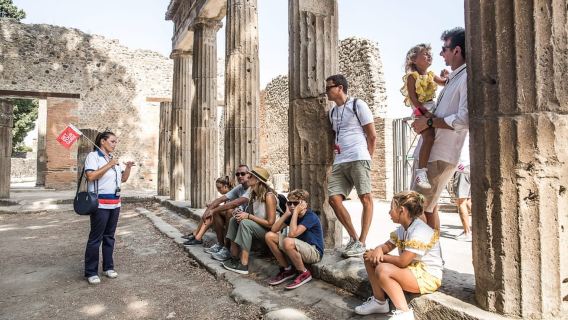 Naples atau Sorrento: Tur Sehari Penuh ke Pompeii dan Gunung Vesuvius