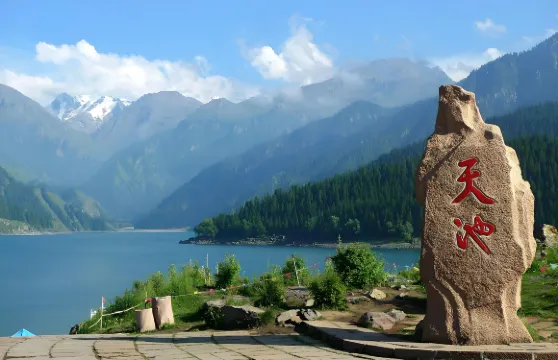 新疆天山天池1日遊 中文拼團 打卡冰川雕琢的高山明珠