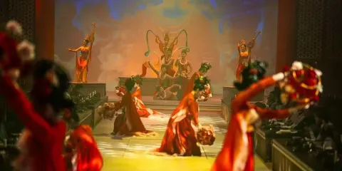 洛陽武皇盛宴體驗(定鼎門店)(帝王享受+華裳樂舞+宮廷珍饈+唐裝雅韻+武周風華)