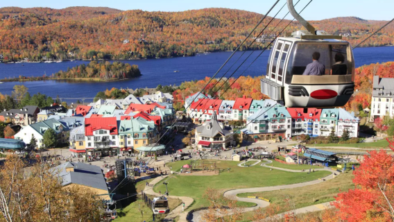 Chinese private charter to maple leaf viewing destinations - Ottawa and Mont-Tremblant