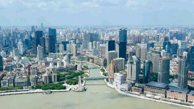 【上海】東方明珠廣播電視塔二球觀光聯票+自助餐（登二球俯瞰上海全景+享精緻自助餐+高空觀景+愜意遊玩）