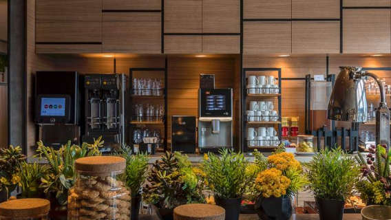 Plaza Premium Lounge Service at Hong Kong Airport - 3-Hour Lounge Access