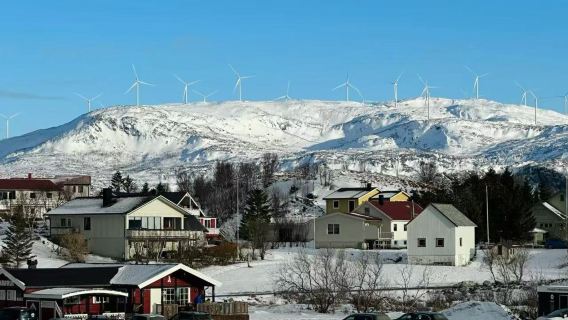 挪威特羅姆瑟克瓦爾島峽灣+索瑪若伊島【私家包車+多日優惠】