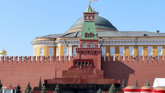 Moscow 1-day tour: red square, St. Basil's cathedral, the Moscow kremlin and Lenin's mausoleum at red square (admission ticket not included)