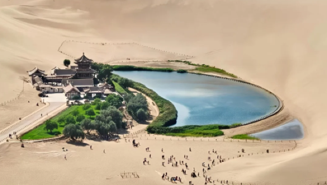 Частная экскурсия в Дуньхуан на полдня: Гора Минша, встреча с чудесами пустыни.