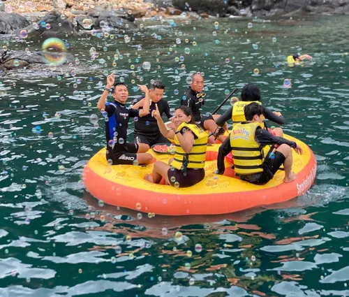 ニャチャン島巡り ニャチャン港＋バインセイン シュノーケリング＆海上