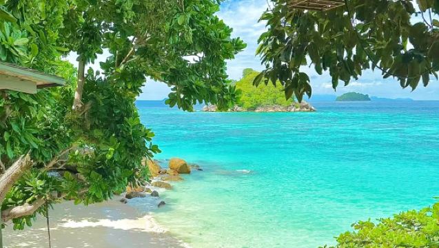 ลังกาวี ทัวร์ครึ่งวันสุดคลาสสิกไปเกาะต่าง ๆ [เกาะหญิงตั้งครรภ์ เกาะสิงโต เกาะหาดทรายขาว]