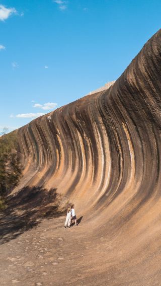 Discover the wonders of nature: Wave Rock Caravan Park + York town in-depth day tour