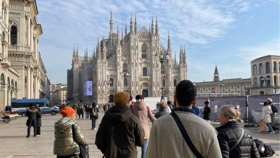 Milan: History & Street Food Tour with Wine Tasting