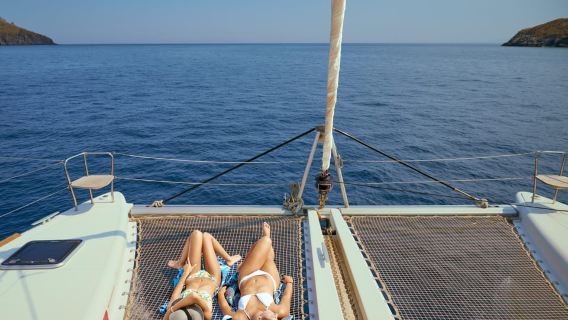 Milos: Kleftiko, Sykia & Klima Luxury Catamaran Cruise
