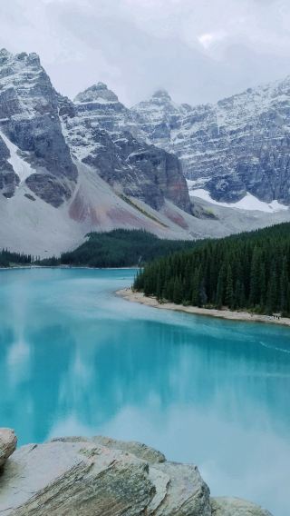 1-day tour to Lake Minnewanka, Two Jack Lake, Bow Falls, Banff Avenue and Sulphur Mountain cable car