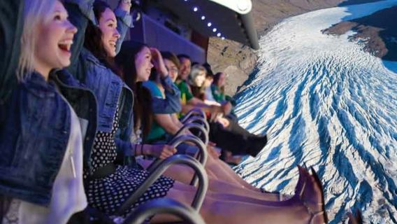 ゴールデンサークル＆フライオーバーアイスランド：レイキャビック発ツアー