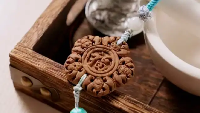 Eatwith共颯時刻-北京-入場門票遊紅樓夢大觀園，學做天然香牌，品古風文化