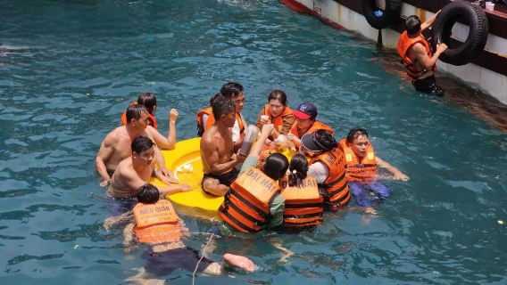 Nha Trang Fun Divers: 6-Hour Freediving & Snorkeling