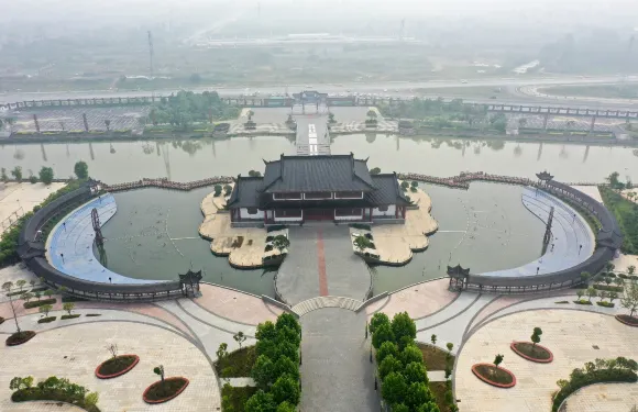 木蘭天池 + 孝感鳳凰天仙城（已包入場門票）|有跟拍服務）