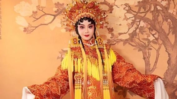 [Pengalaman Warisan Budaya Takbenda] Pengalaman Tata Rias Opera Kanton + Pengalaman Fotografi + perjalanan satu hari Guangzhou 