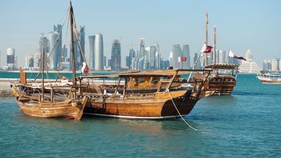 Doha: Du thuyền ngắm hoàng hôn trên thuyền Dhow với tầm nhìn toàn cảnh đường chân trời và đường Corniche