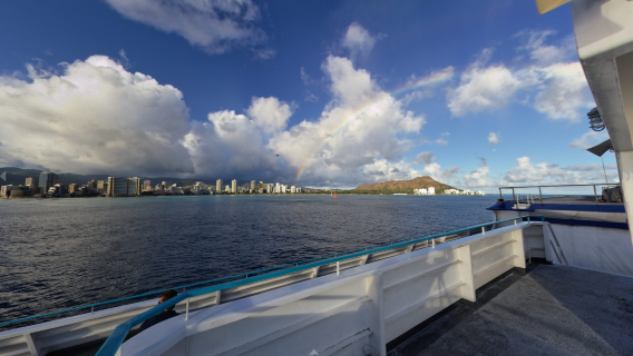 Croisière au coucher du soleil à Honolulu sur l'île d'Oahu à Hawaï - Départs quotidiens en bateau de luxe + dîner + spectacle