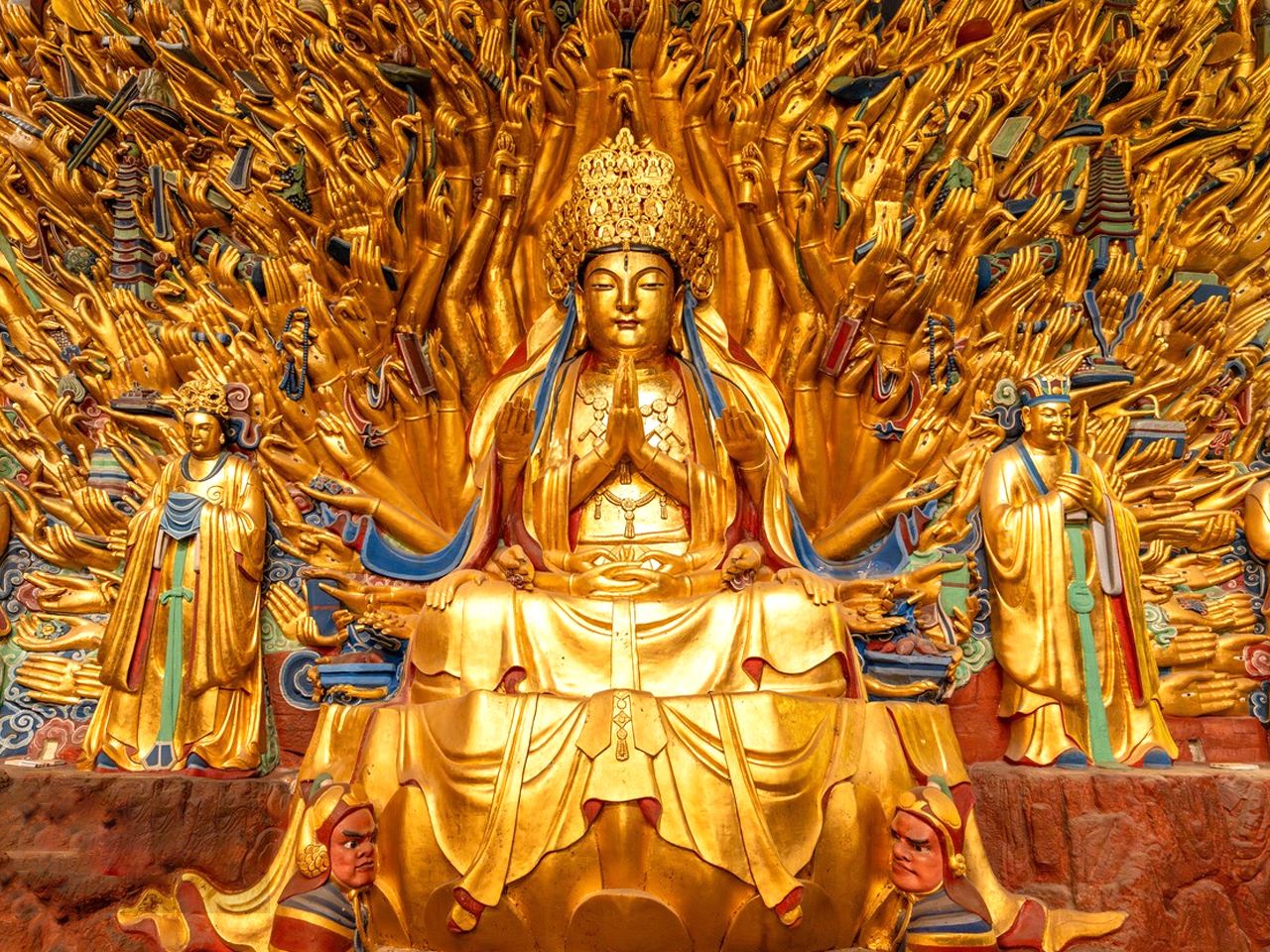 1-day tour to Baoding Mountain and Beishan of Dazu Rock Carvings + Museum [Small Group Tour] including 4-hour in-depth guide