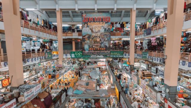 清邁奶奶的廚房烹飪學校+塔佩門+瓦洛洛市場一日遊