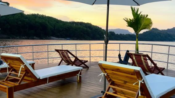 Excursión de medio día en Luang Prabang: Crucero al atardecer por el río Mekong [A ONE CRUISE]