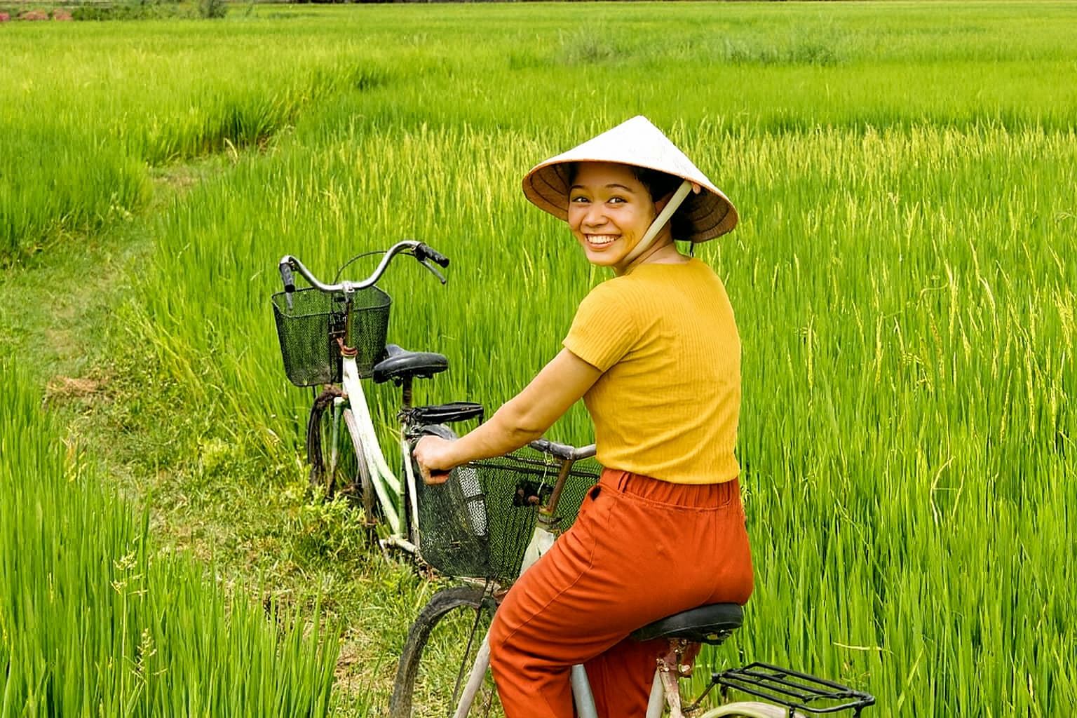 Hoi An Countryside, Vegetable Farms, Fishing Village and Local Life by Bike - Share Tour