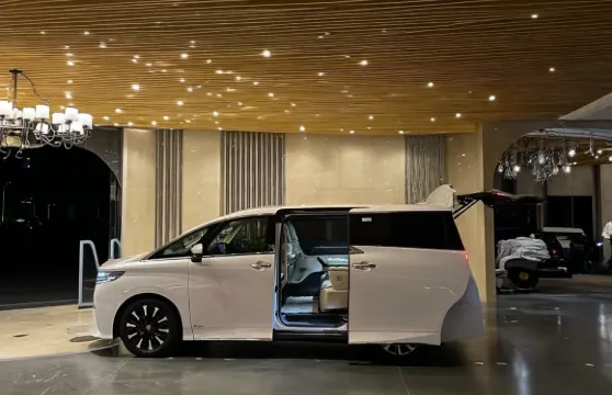 深圳香港包車直達行程 香港深圳兩地牌保姆車跨境接送