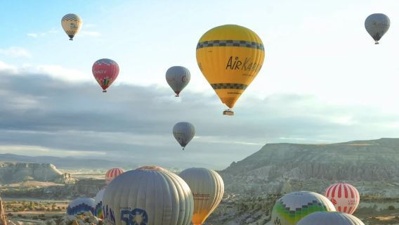 Pengalaman menaiki belon udara panas di Cappadocia (termasuk pengangkutan dari hotel)