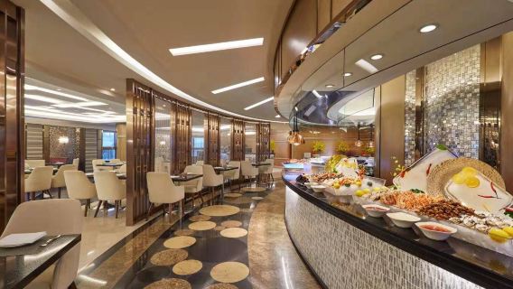 Shenzhen Gourmet Selection | Four Points by Sheraton Guihua Signature Restaurant Weekend Buffet Lunch for 2 Adults & 1 Child - Premium Ingredients Unlimited, Over 100 Dishes to Enjoy