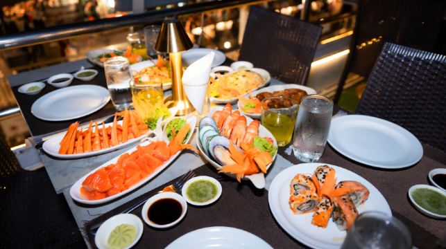 曼谷夜遊湄南河奧朗卡號-Alangka Cruise【暹羅天地碼頭】