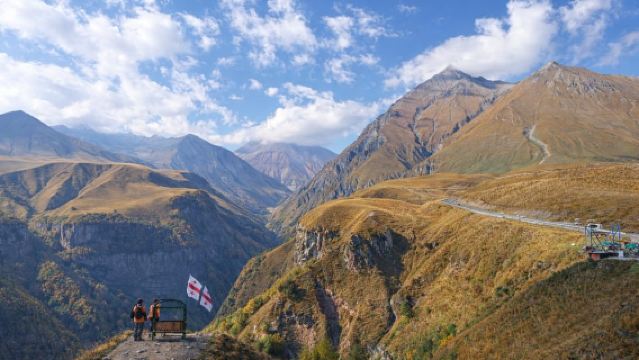 From Tbilisi: Ananuri, Gudauri, and Kazbegi Tour with Guide