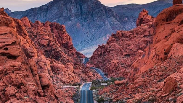 美國拉斯維加斯來回-火焰穀州立公園一日遊【中文包車自由行】