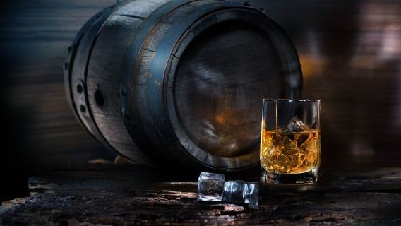 Speyside Whisky 1-day tour in the Scottish Highlands|Including winery visit and wine tasting|Exquisite small group