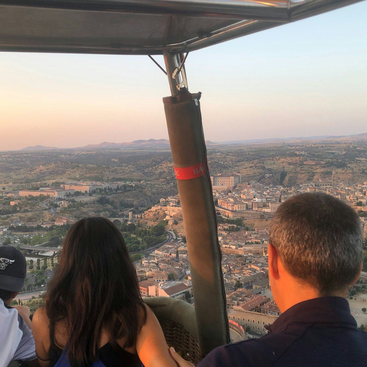 Toledo: Hot Air Balloon Flight with Breakfast and Cava