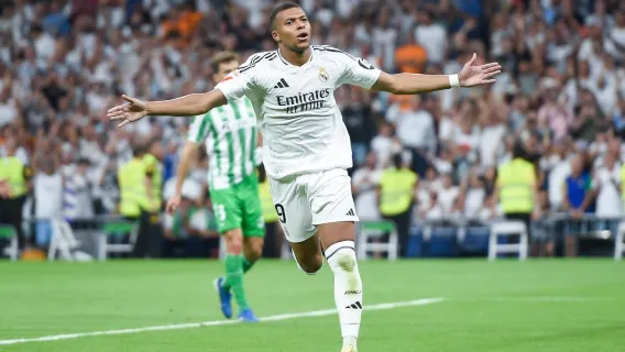 biglietto d'ingresso allo Stadio Santiago Bernabéu - Real Madrid in Liga e Champions League [esperienza immersiva nel fascino della Liga/biglietto elettronico] prezzo unico