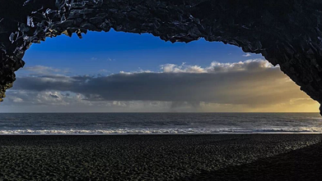 Island Reykjavík: Hin- und Rückfahrt zur Südküste mit Seljalandsfoss und schwarzem Sandstrand | Englischsprachige Tour