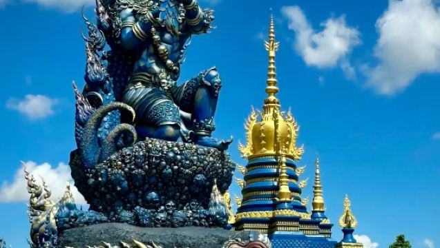 Ημερήσια εκδρομή στα Λευκά, Μαύρα και Μπλε Ναοί του Τσιάνγκ Ράι / Φυλή των Μακρυλémικών / Πάρκο Σίνχα