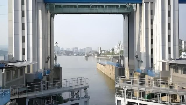 交運兩壩一峽遊船半日遊【乘遊輪過葛洲壩船閘+船觀西陵峽】