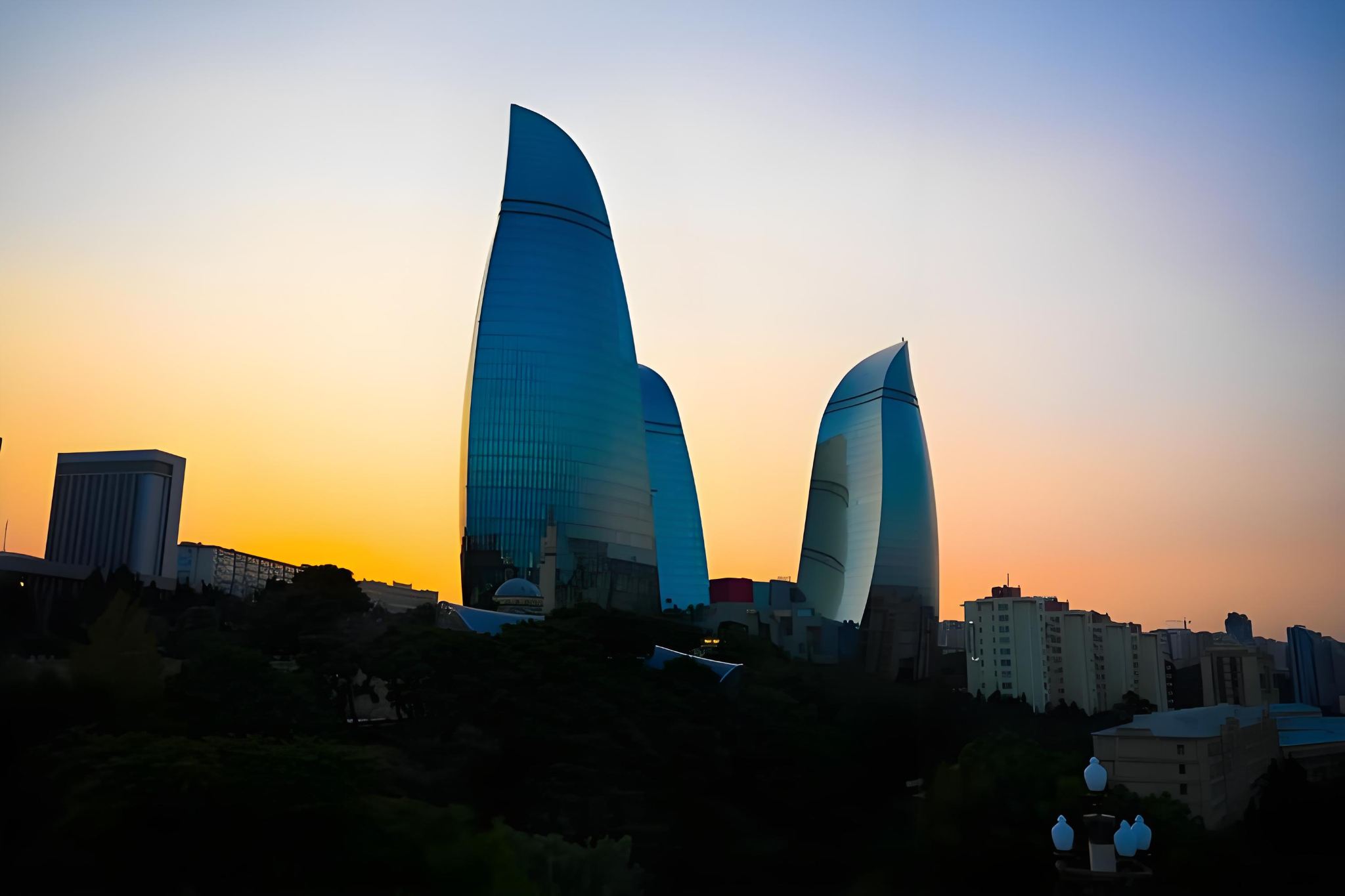 Baku city tour (English guide/join-in tour/private tour)
