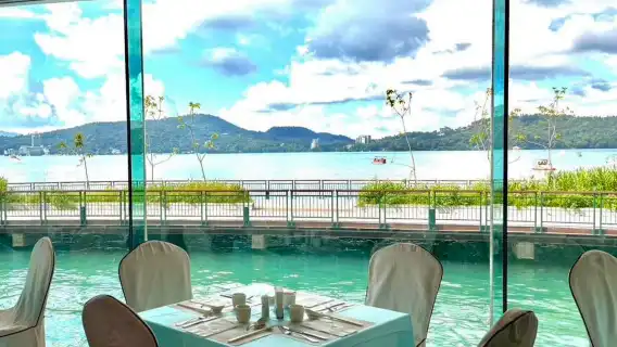 力麗俪山林會館日月潭館魚藻餐廳雙人晚餐套餐(假日不加價)