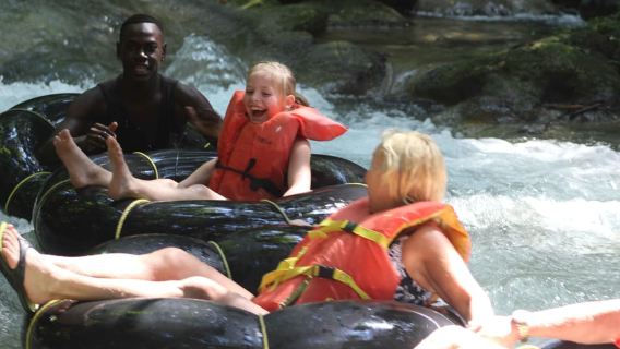 Jamaica: Dunn's River Falls and Jungle River Tubing Tour