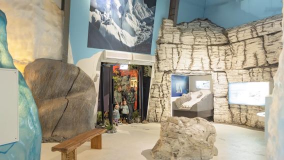 Franz Josef: Entrada al Centro de Vida Silvestre de la Costa Oeste