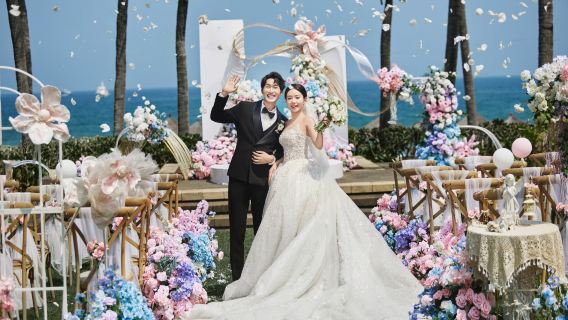 三亞旅拍【旅行婚禮+婚紗照/婚前影像/草坪沙灘水台策劃選任/目的地五星級飯店】