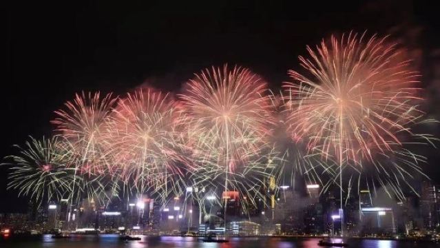 Victoria Harbour 2026 New Year Fireworks Show - Star Ferry Pier Fireworks Viewing Experience [No Crowding / Directly Facing Fireworks Launch Vessel]