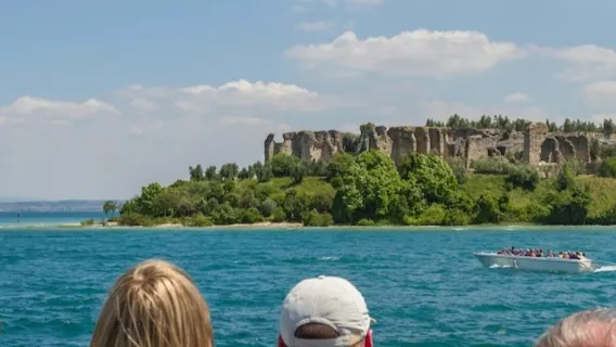 Sirmione & Hồ Garda: Tour có hướng dẫn viên từ Verona + Du thuyền tư nhân + Nếm rượu Spritz