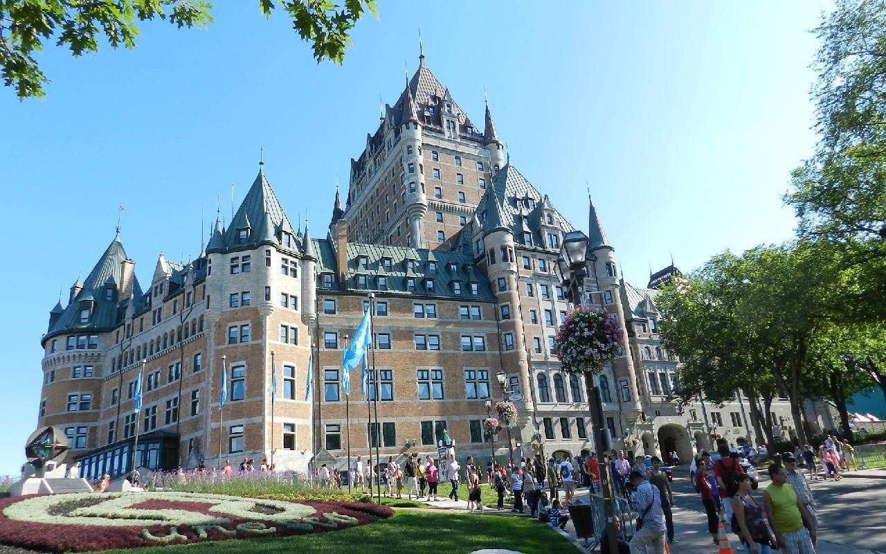 ヴュー＝ケベック+ノートルダム大聖堂+旧市街のフニクレール+プティ・シャンプラン